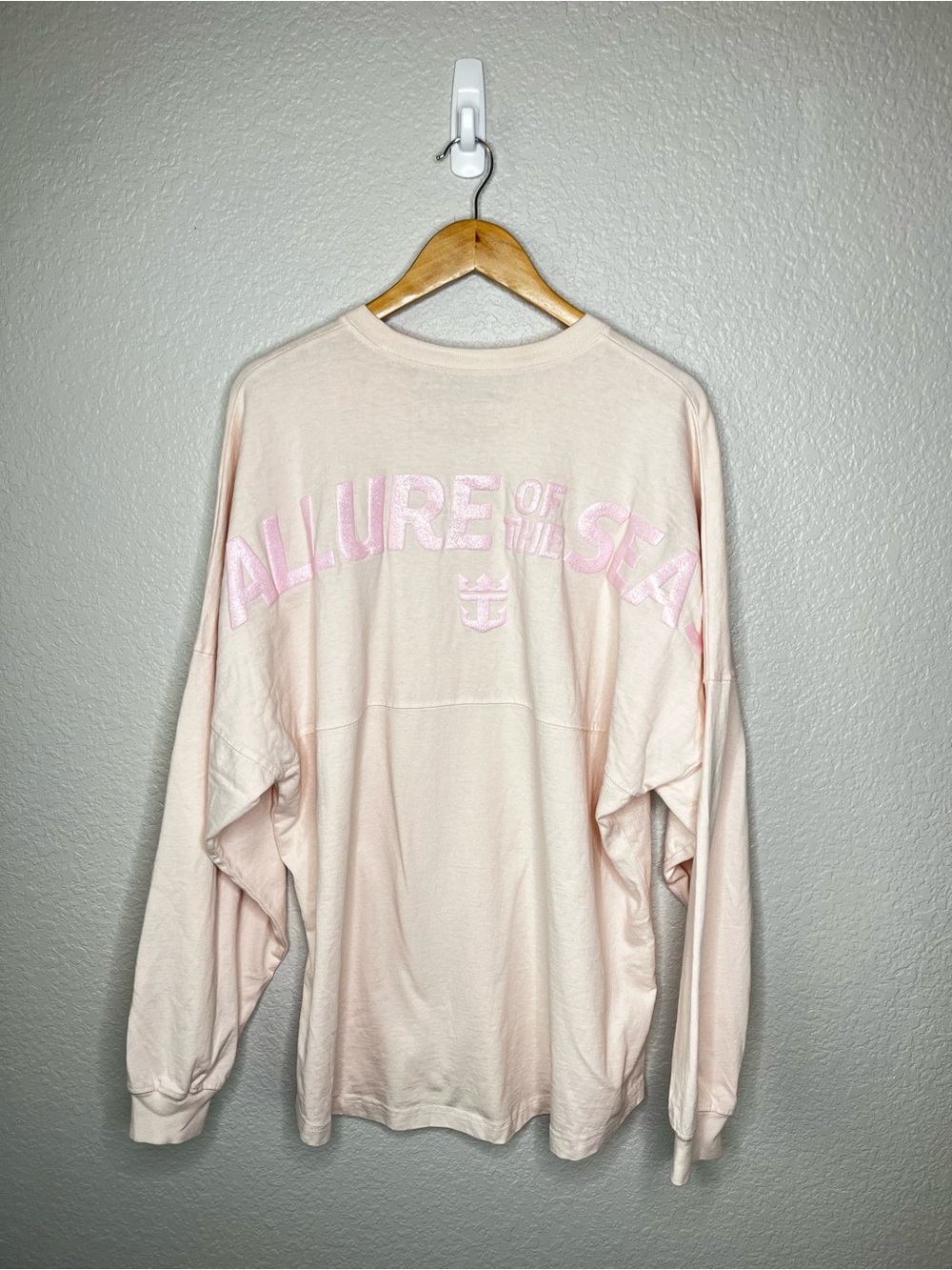 Spirit Jersey Allure of the Seas Pink Oversized Long Sleeve Shirt L Cruise Large